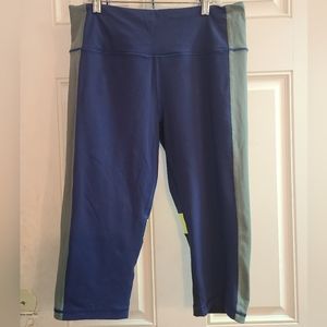 Victorias Secret Sport Knockout Crop Legging Women Large Black Capris